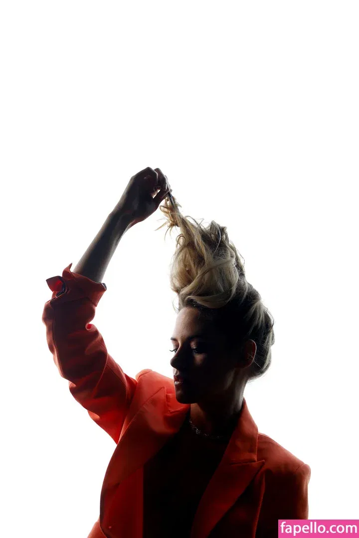 Kristen Strout Onlyfans Photo Gallery 