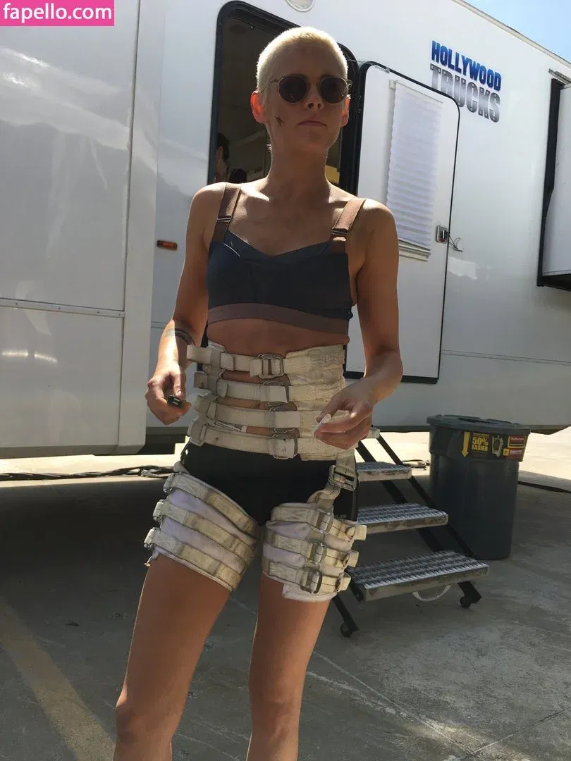 Kristen Strout Onlyfans Photo Gallery 