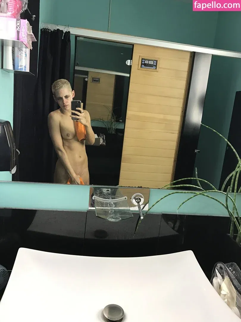 Kristen Strout Onlyfans Photo Gallery 