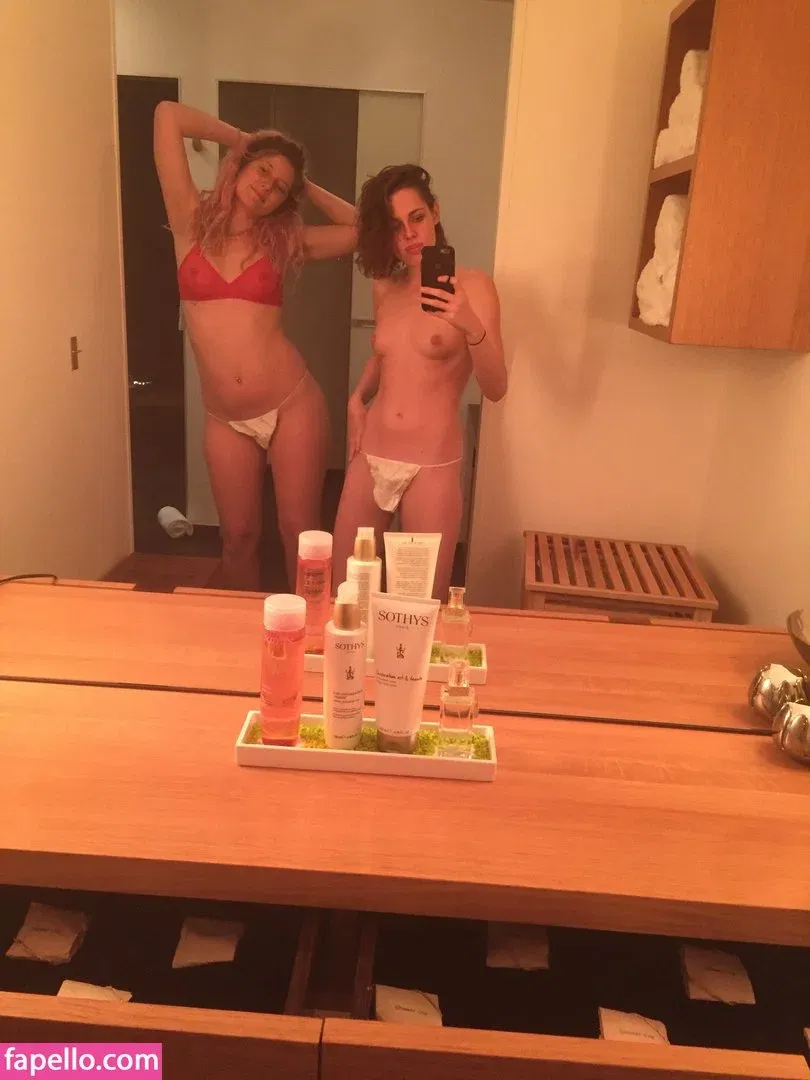 Kristen Strout Onlyfans Photo Gallery 