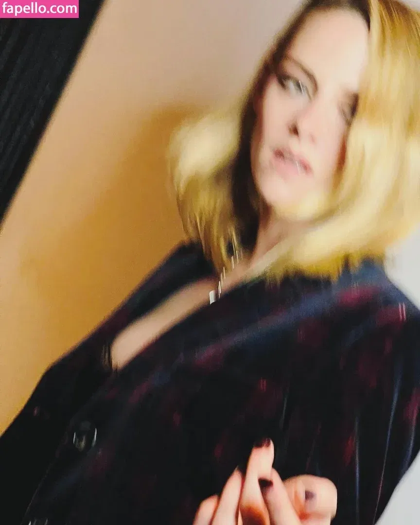 Kristen Strout Onlyfans Photo Gallery 