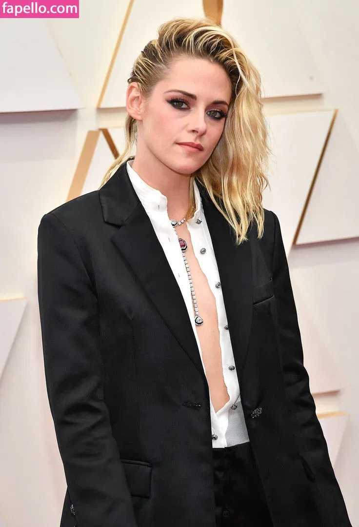 Kristen Strout Onlyfans Photo Gallery 