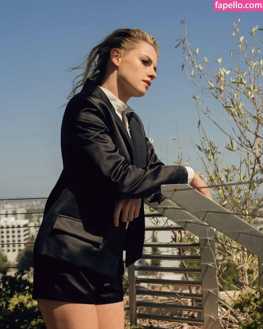 Kristen Strout Onlyfans Photo Gallery 