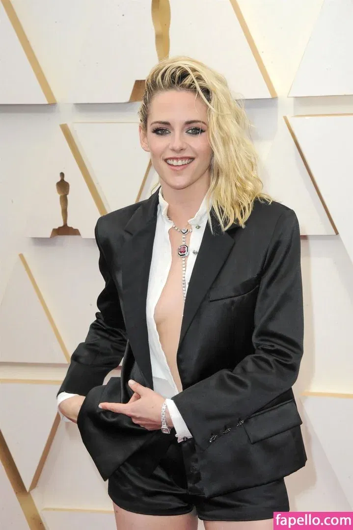 Kristen Strout Onlyfans Photo Gallery 