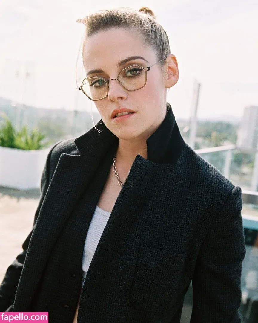 Kristen Strout Onlyfans Photo Gallery 