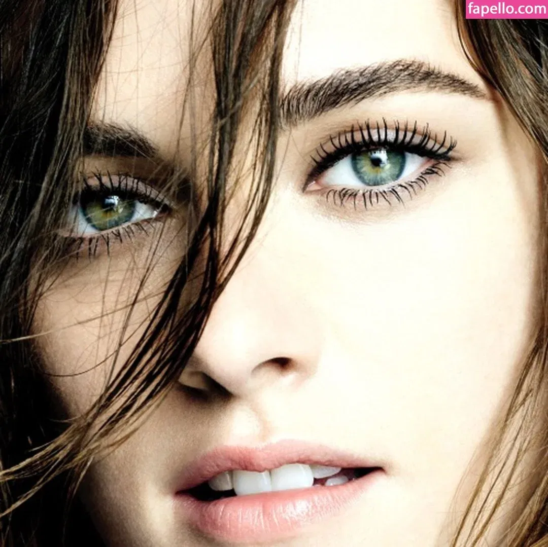 Kristen Strout Onlyfans Photo Gallery 