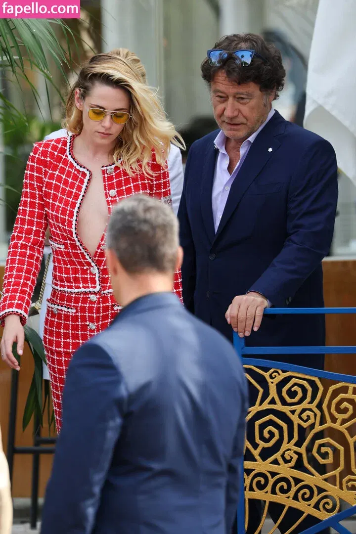 Kristen Strout Onlyfans Photo Gallery 