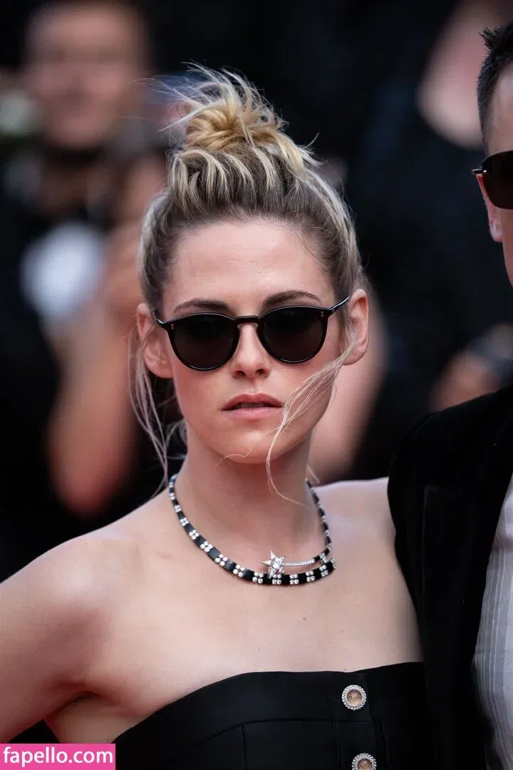 Kristen Strout Onlyfans Photo Gallery 