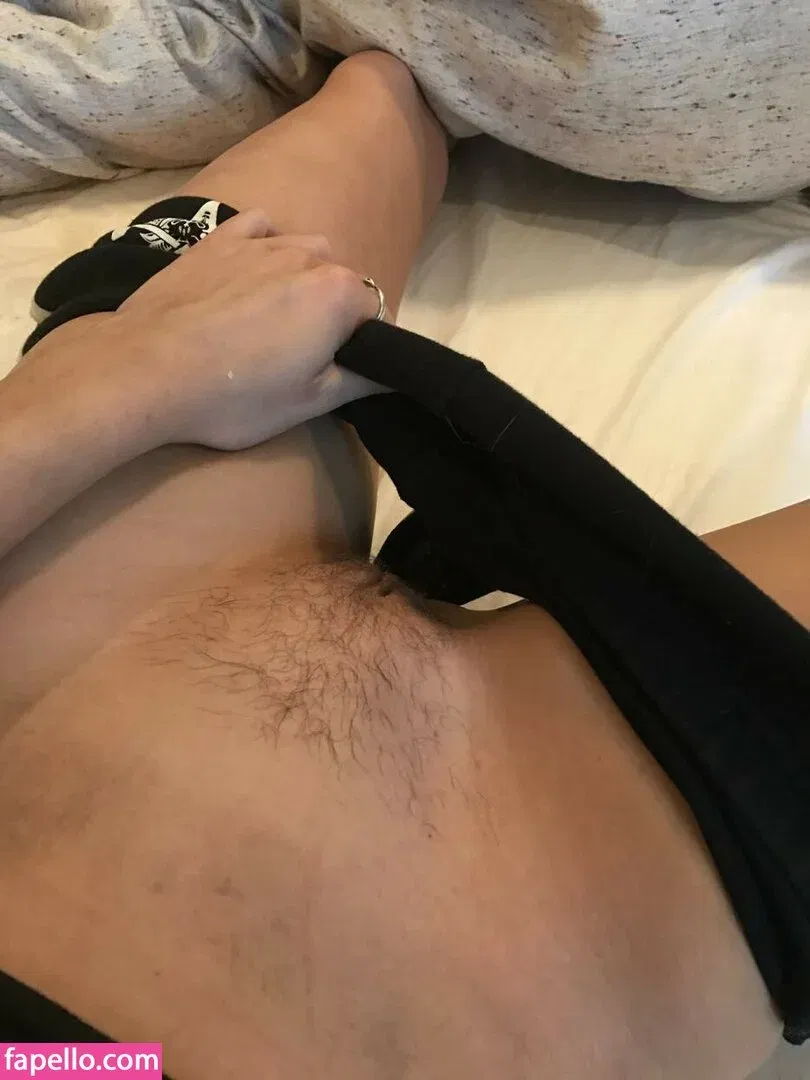 Kristen Strout Onlyfans Photo Gallery 