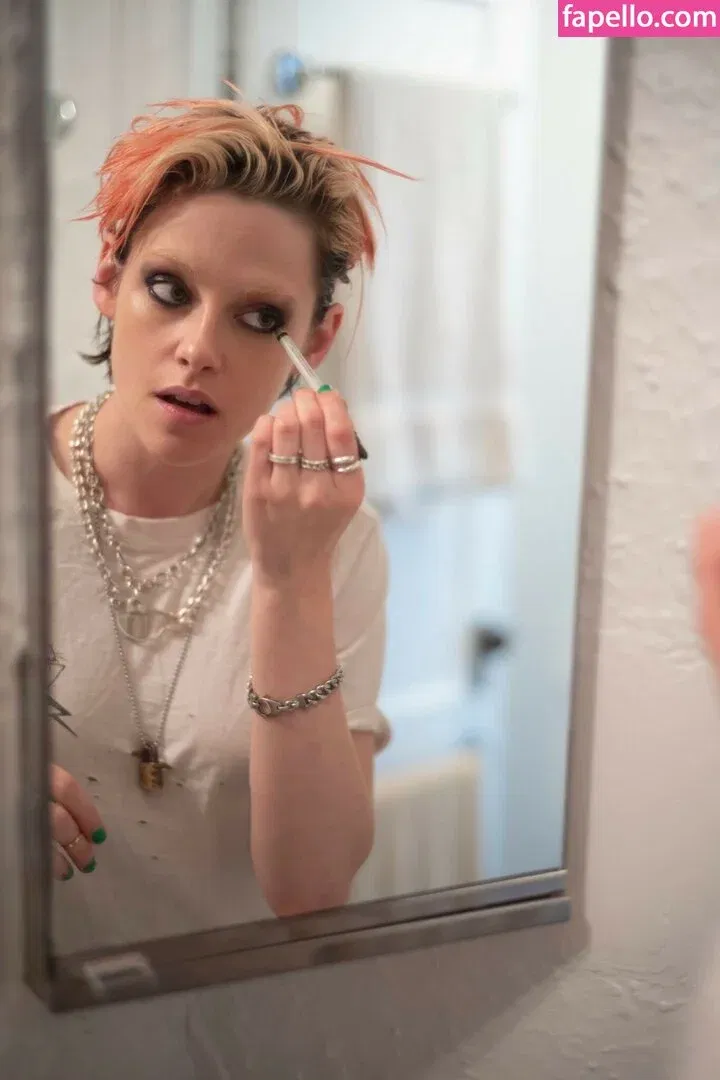 Kristen Strout Onlyfans Photo Gallery 