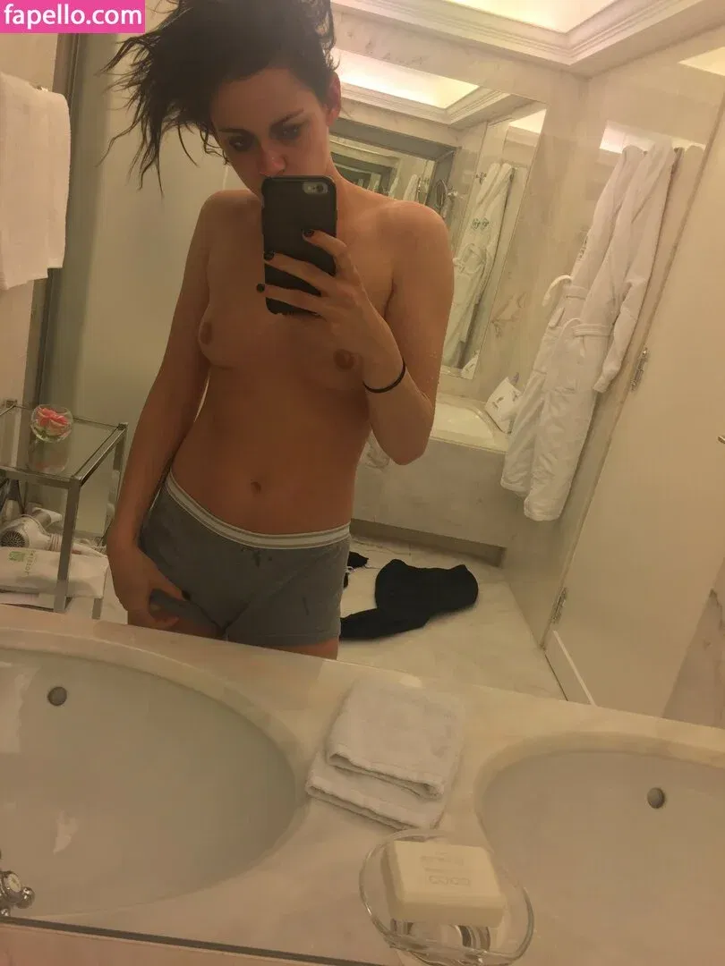 Kristen Strout Onlyfans Photo Gallery 