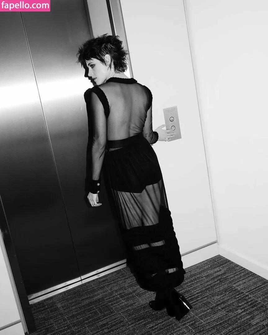 Kristen Strout Onlyfans Photo Gallery 