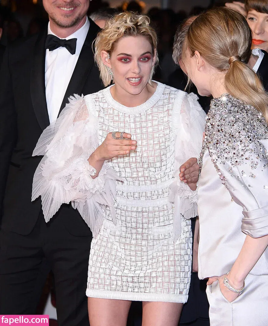 Kristen Strout Onlyfans Photo Gallery 