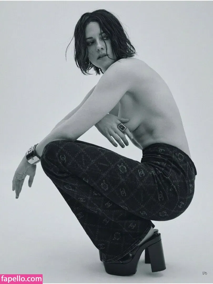 Kristen Strout Onlyfans Photo Gallery 