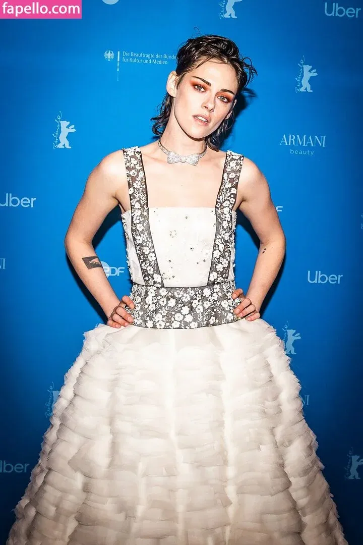 Kristen Strout Onlyfans Photo Gallery 