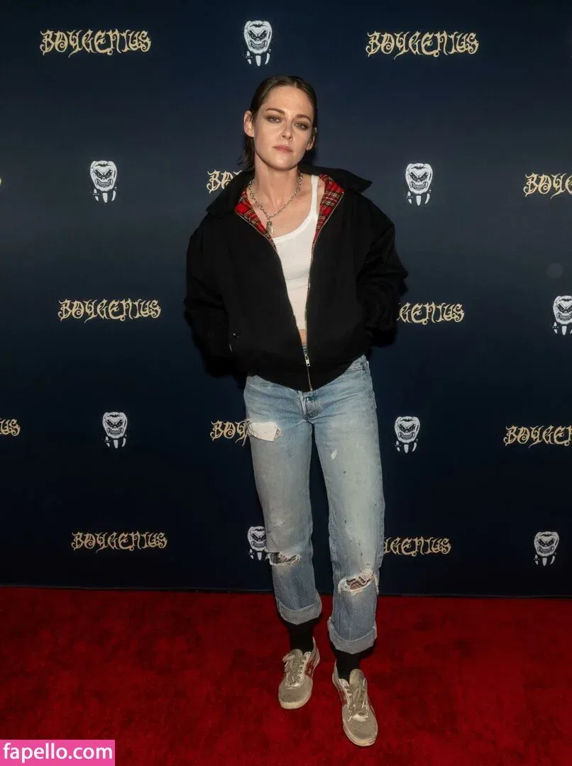 Kristen Strout Onlyfans Photo Gallery 