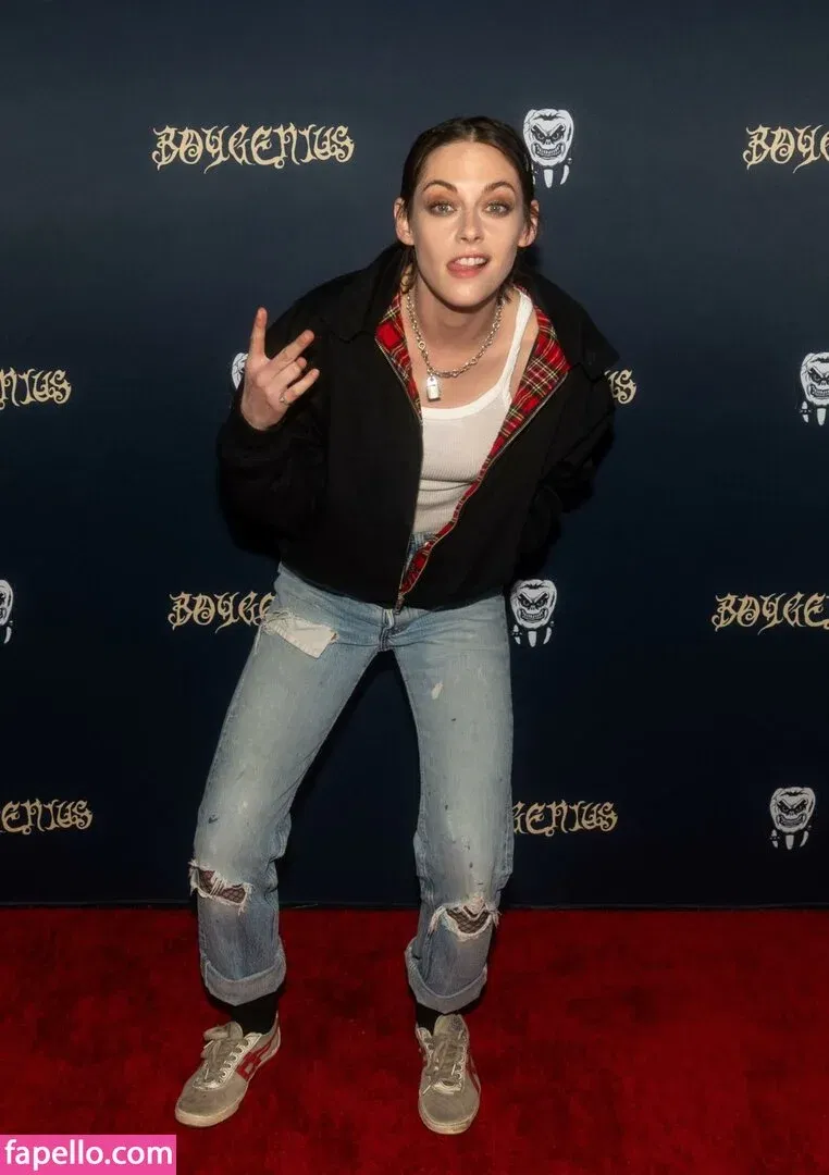 Kristen Strout Onlyfans Photo Gallery 