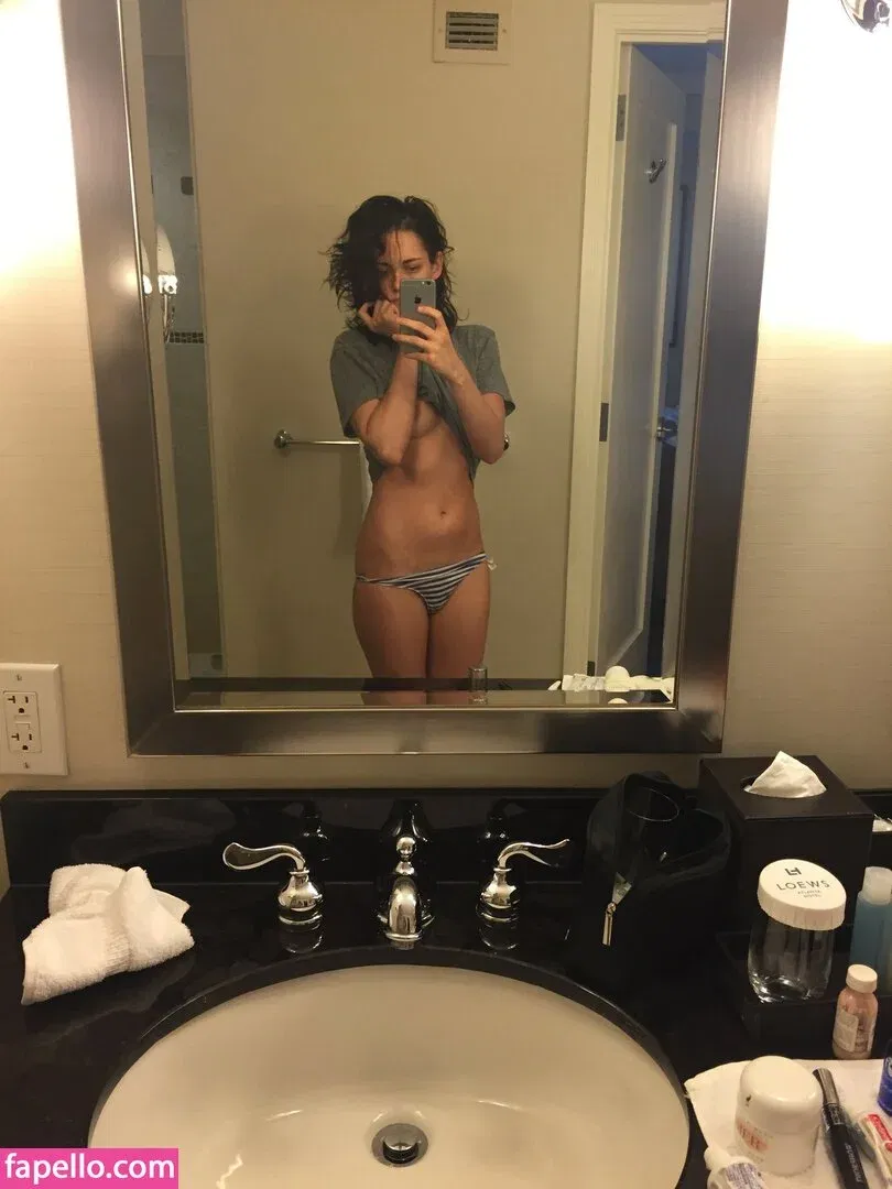 Kristen Strout Onlyfans Photo Gallery 