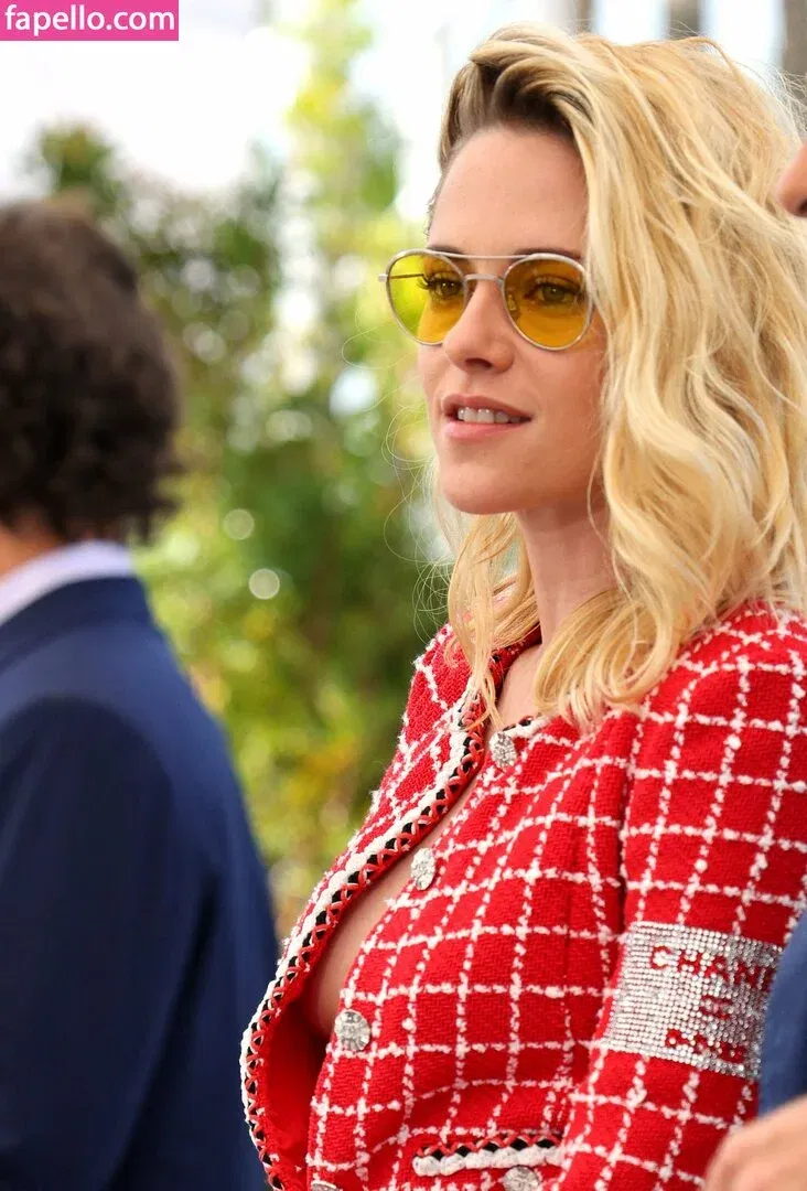 Kristen Strout Onlyfans Photo Gallery 