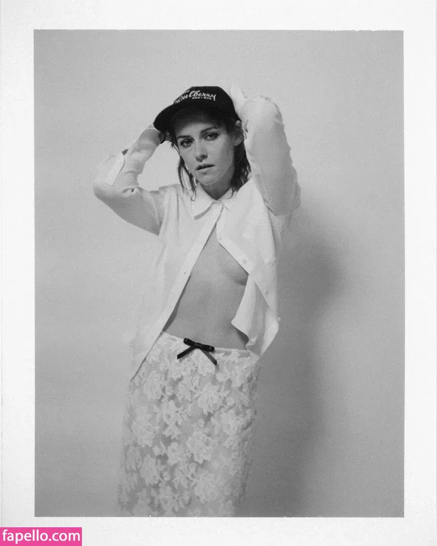 Kristen Strout Onlyfans Photo Gallery 