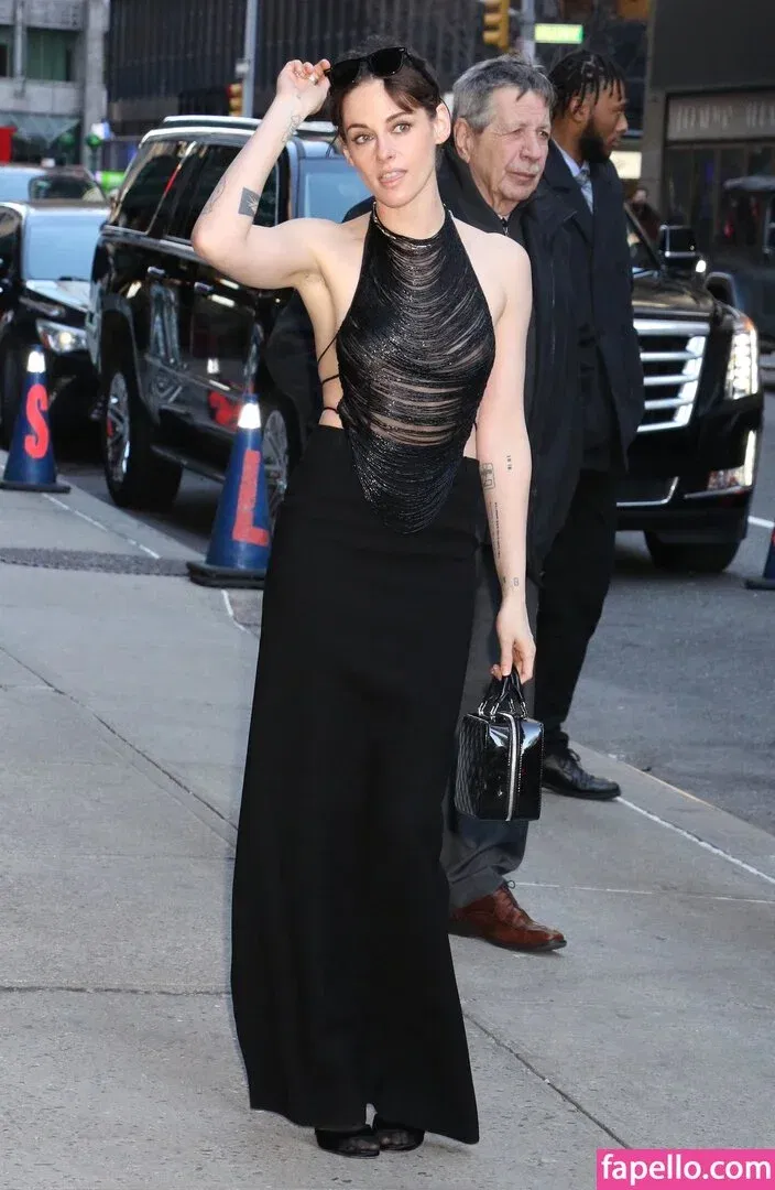 Kristen Strout Onlyfans Photo Gallery 