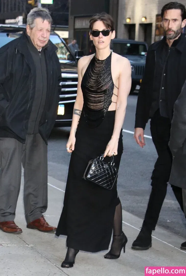 Kristen Strout Onlyfans Photo Gallery 