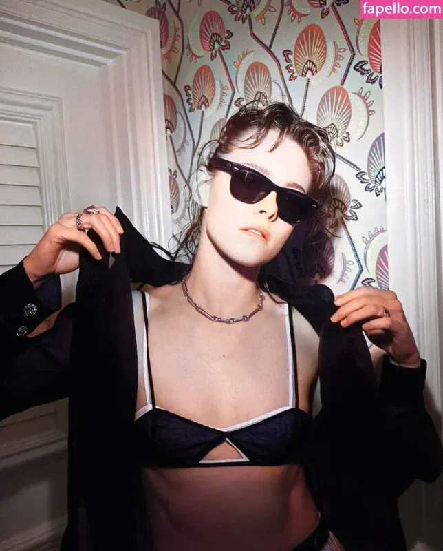 Kristen Strout Onlyfans Photo Gallery 