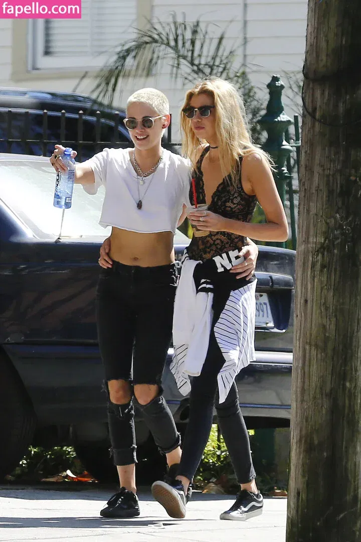 Kristen Strout Onlyfans Photo Gallery 