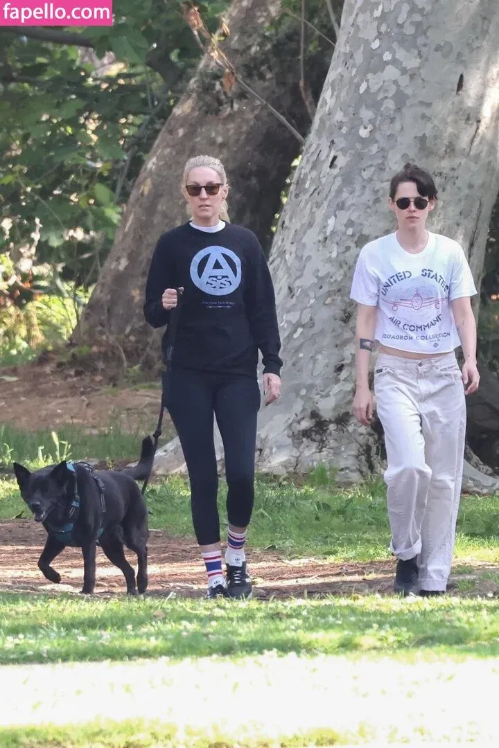 Kristen Strout Onlyfans Photo Gallery 