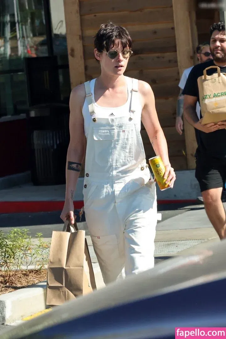 Kristen Strout Onlyfans Photo Gallery 