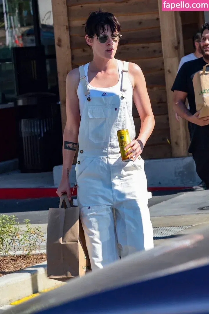 Kristen Strout Onlyfans Photo Gallery 