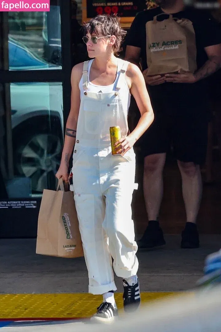 Kristen Strout Onlyfans Photo Gallery 