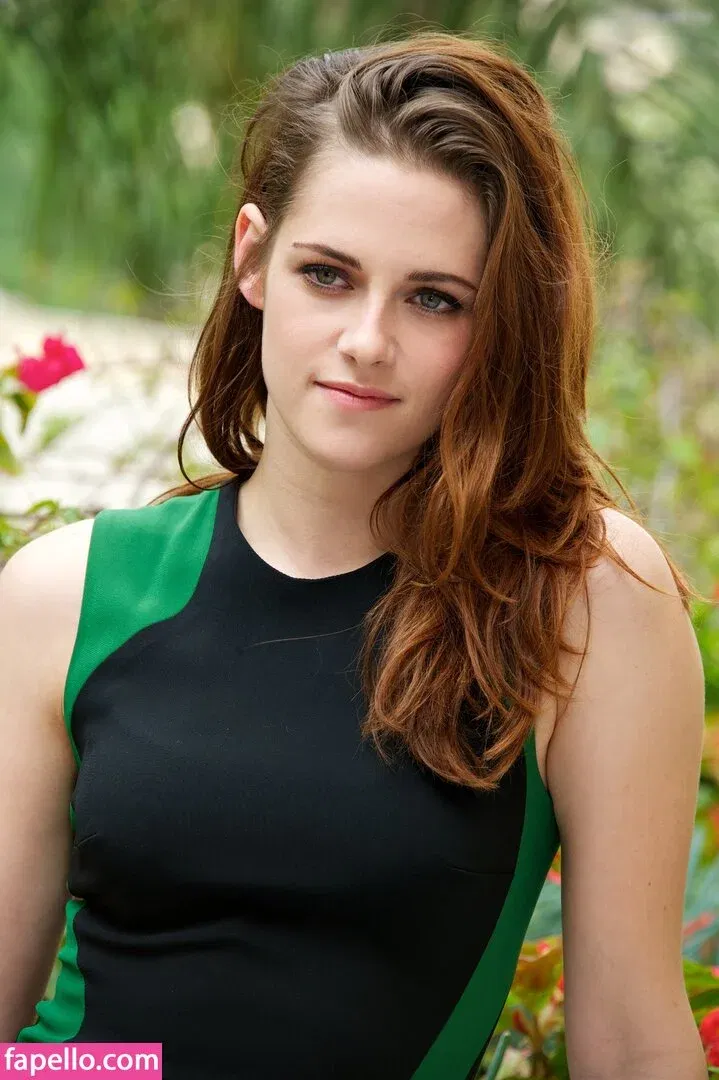 Kristen Strout Onlyfans Photo Gallery 