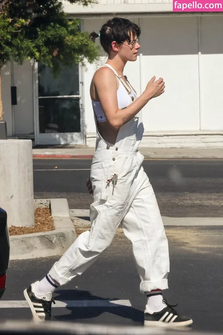 Kristen Strout Onlyfans Photo Gallery 