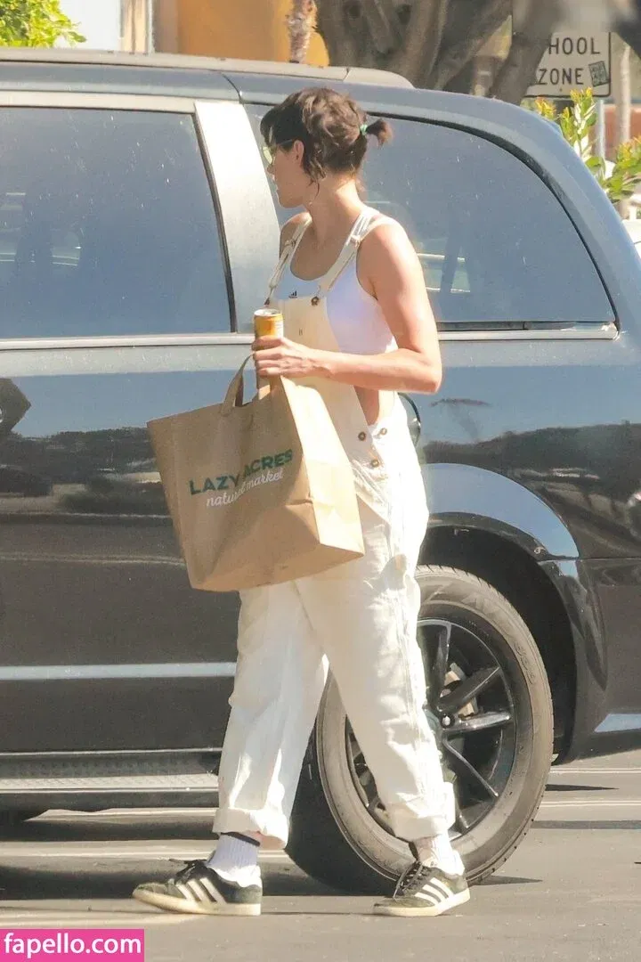 Kristen Strout Onlyfans Photo Gallery 