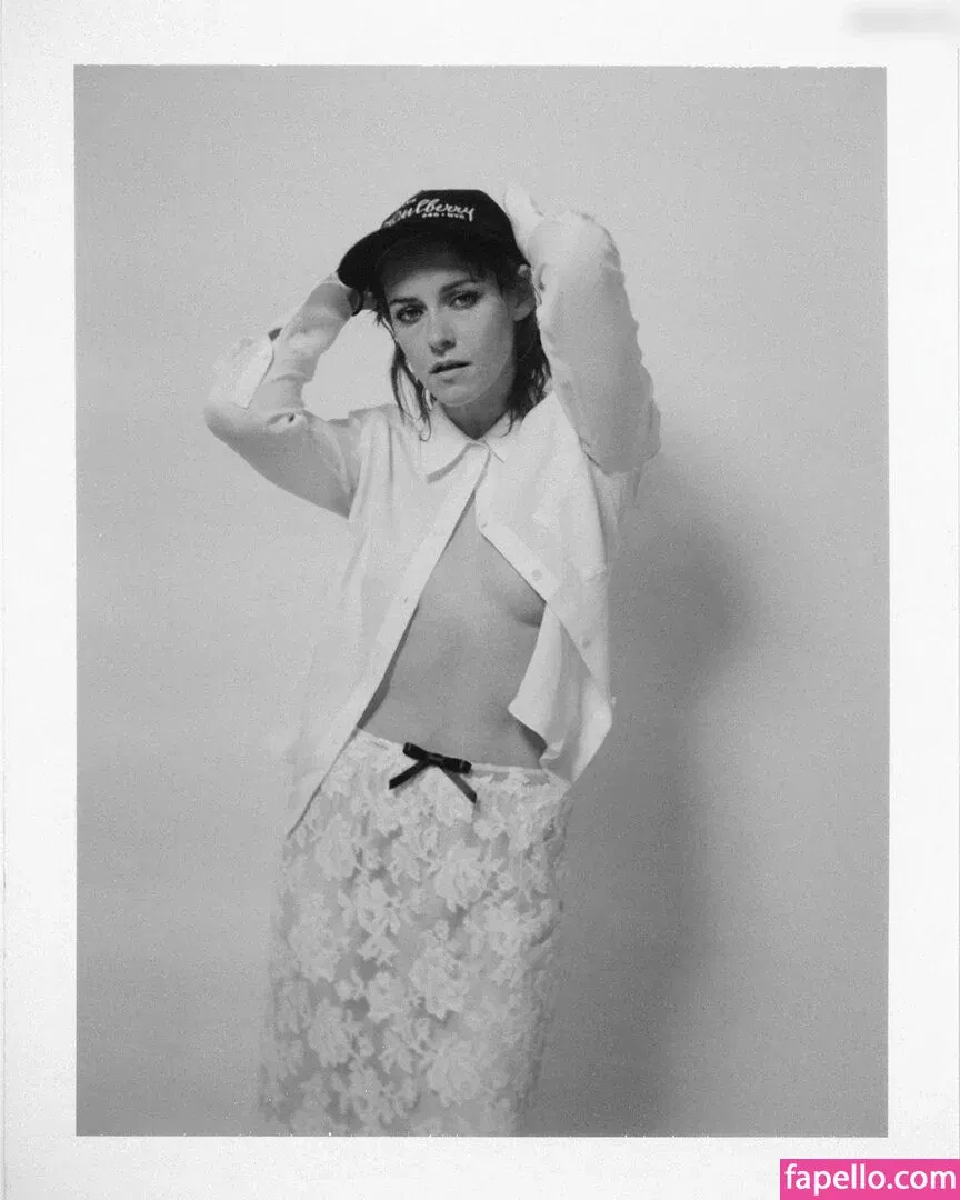 Kristen Strout Onlyfans Photo Gallery 