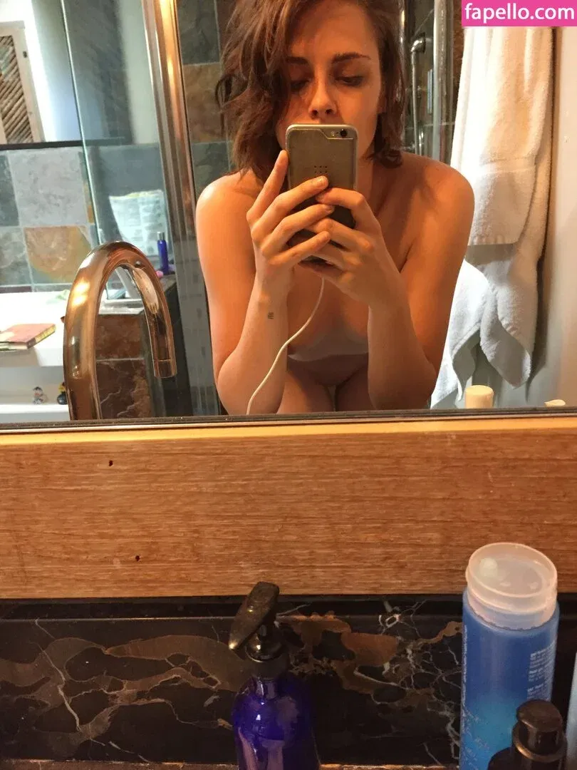 Kristen Strout Onlyfans Photo Gallery 