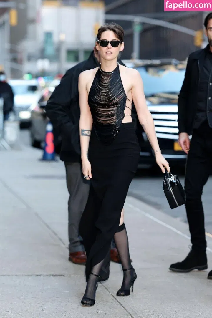 Kristen Strout Onlyfans Photo Gallery 