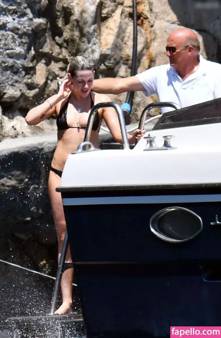 Kristen Strout Onlyfans Photo Gallery 