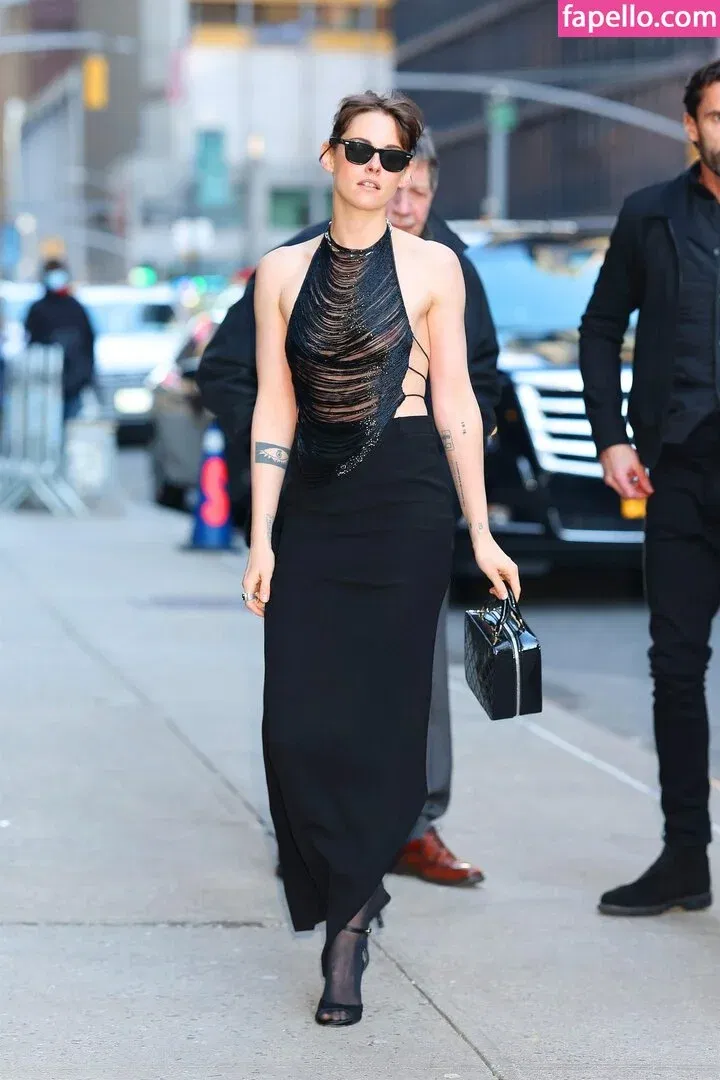 Kristen Strout Onlyfans Photo Gallery 