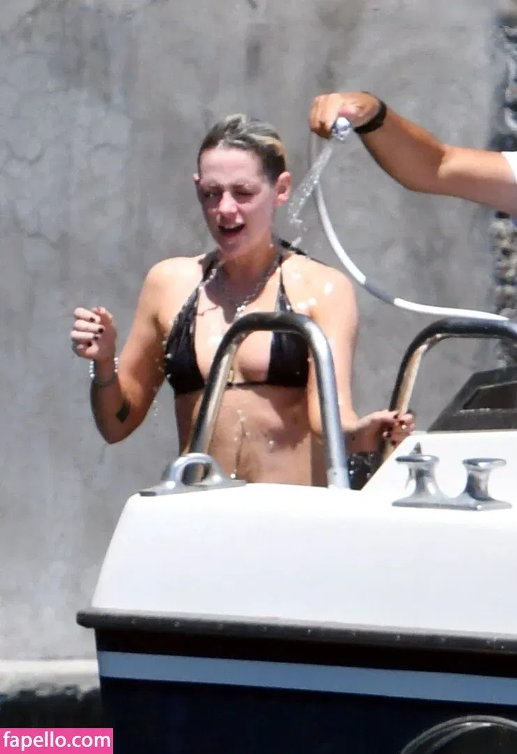 Kristen Strout Onlyfans Photo Gallery 