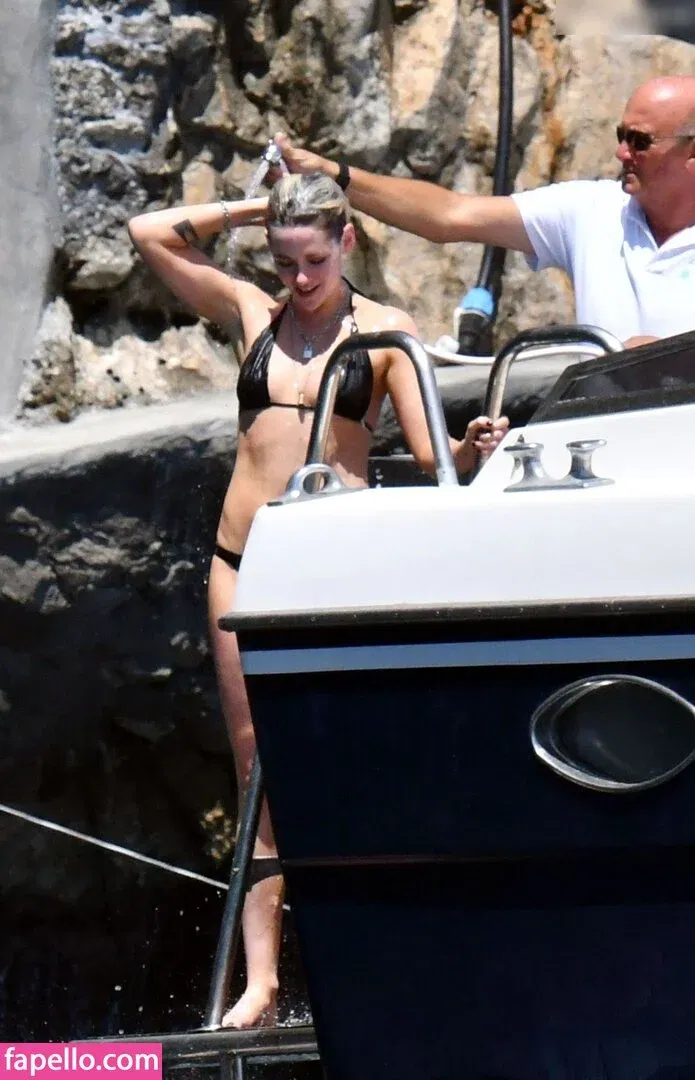 Kristen Strout Onlyfans Photo Gallery 