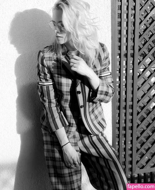 Kristen Strout Onlyfans Photo Gallery 