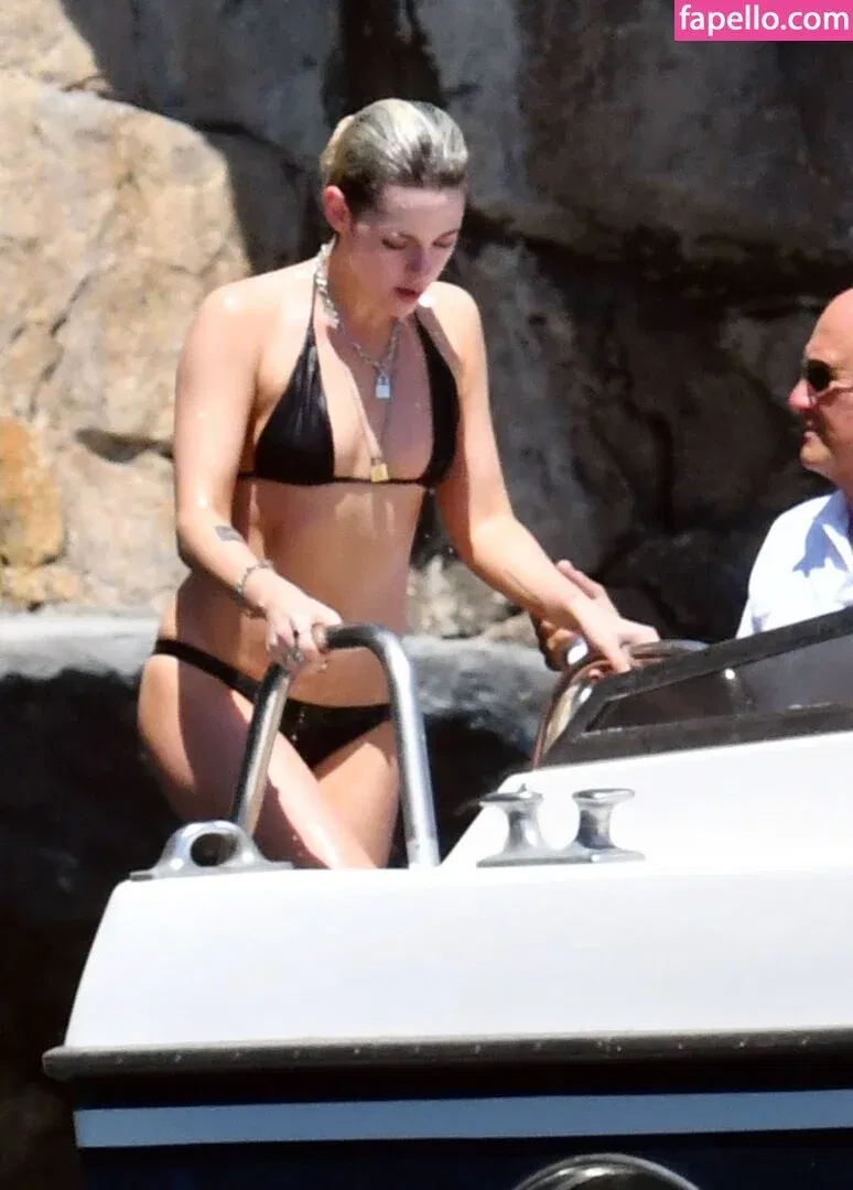 Kristen Strout Onlyfans Photo Gallery 