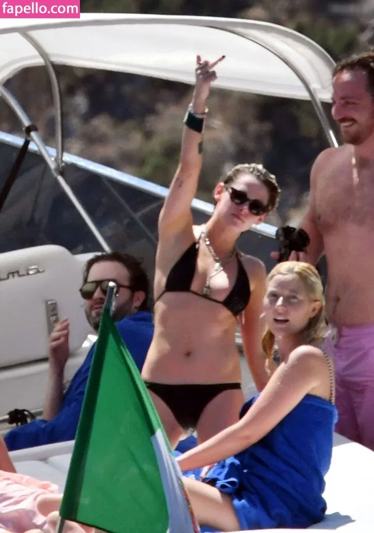 Kristen Strout Onlyfans Photo Gallery 