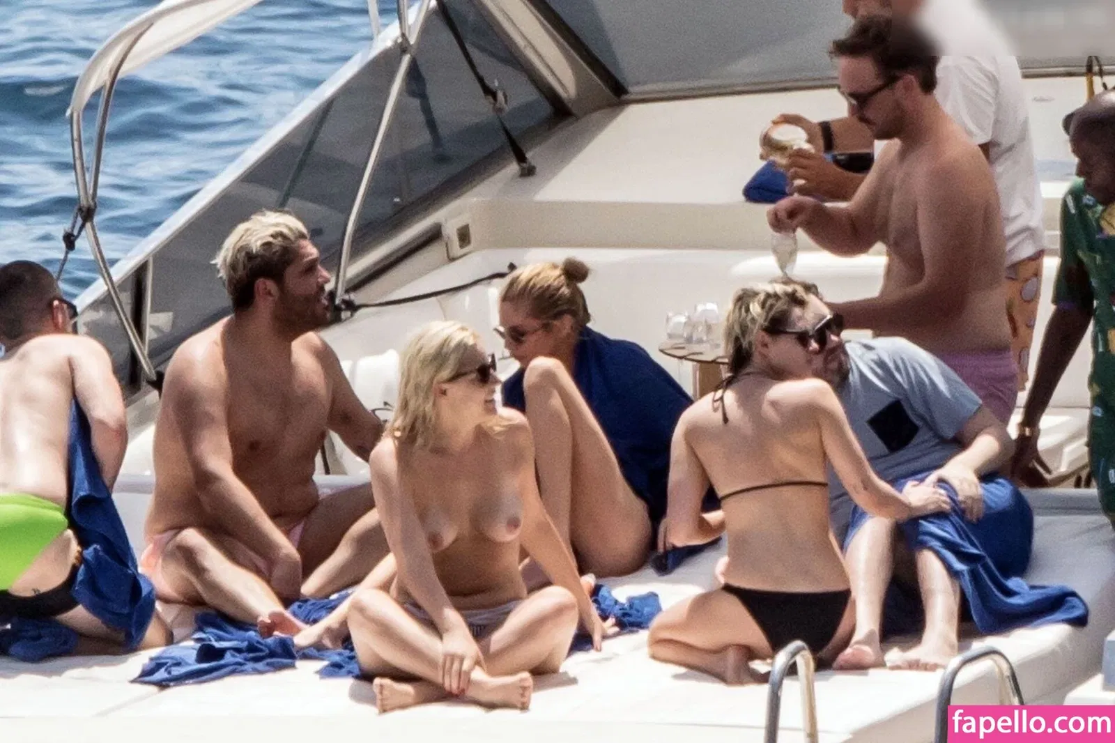 Kristen Strout Onlyfans Photo Gallery 