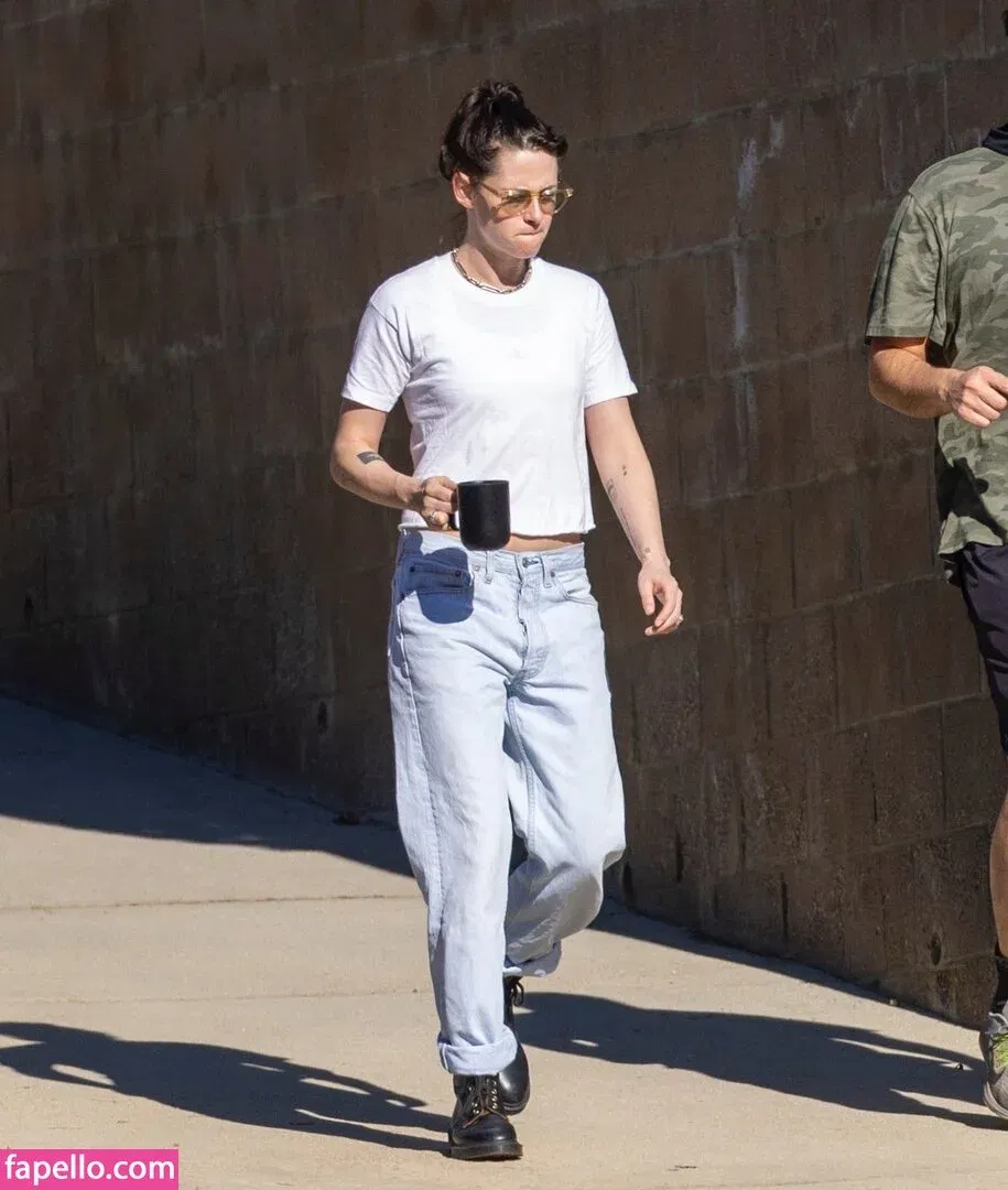 Kristen Strout Onlyfans Photo Gallery 