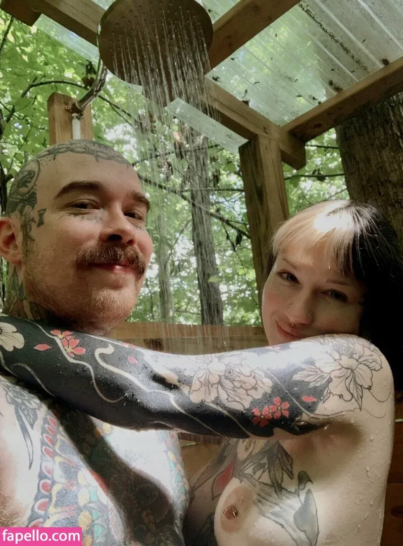 Hvileyrose Onlyfans Photo Gallery 