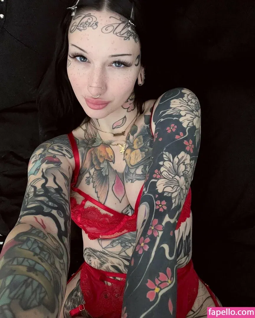 Hvileyrose Onlyfans Photo Gallery 