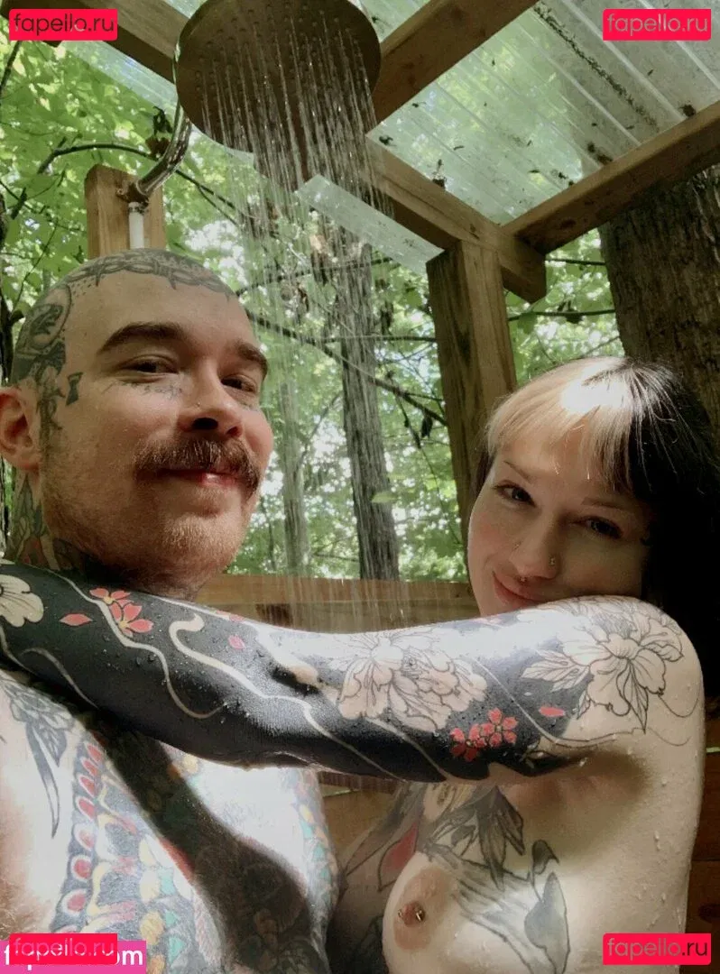 Hvileyrose Onlyfans Photo Gallery 